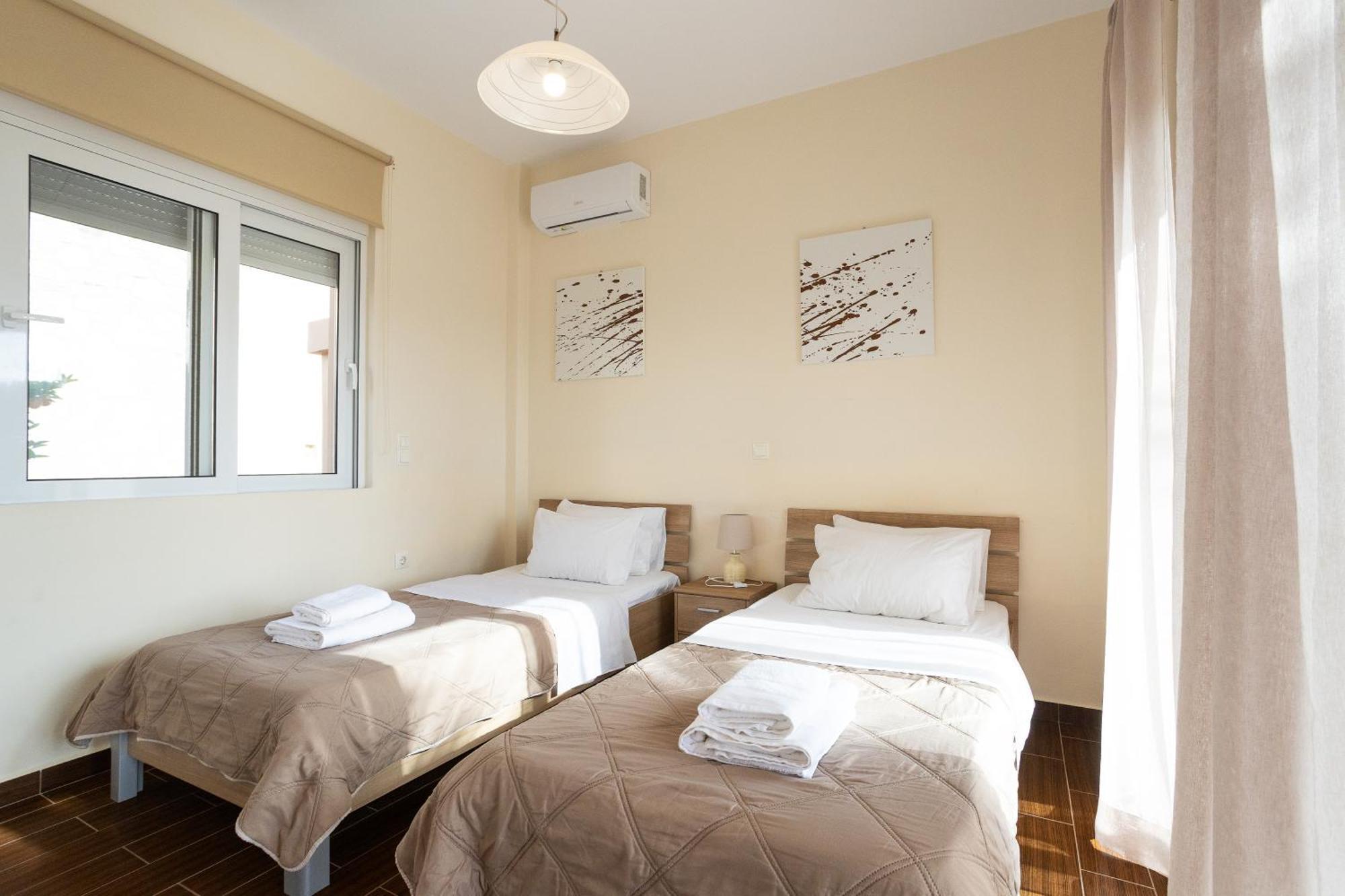 Meliades Villas Agia Marina  ภายนอก รูปภาพ