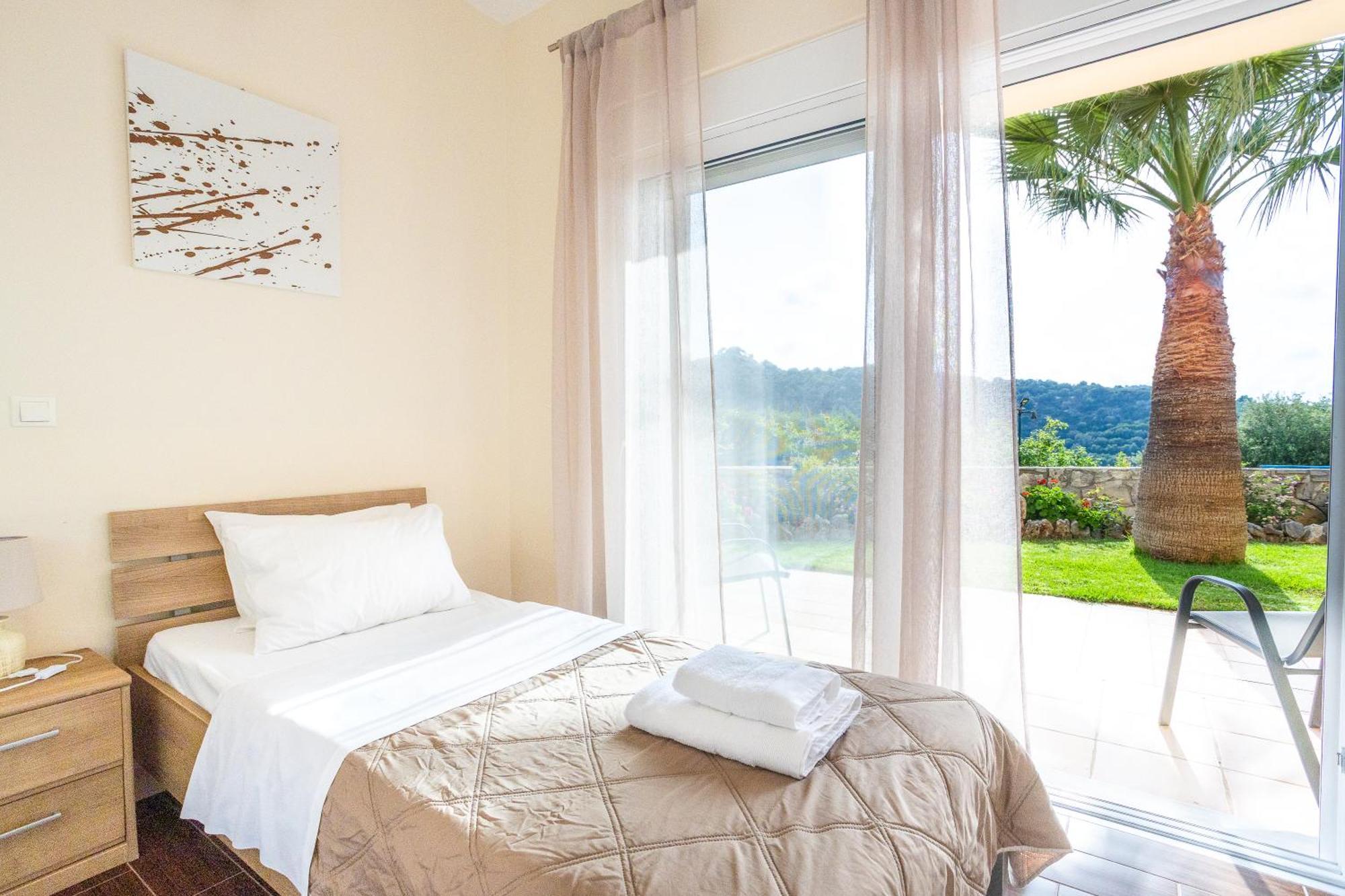 Meliades Villas Agia Marina  ภายนอก รูปภาพ