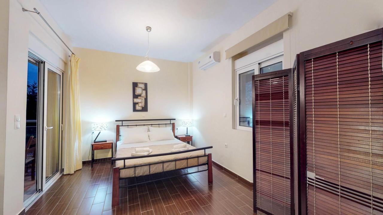 Meliades Villas Agia Marina  ภายนอก รูปภาพ