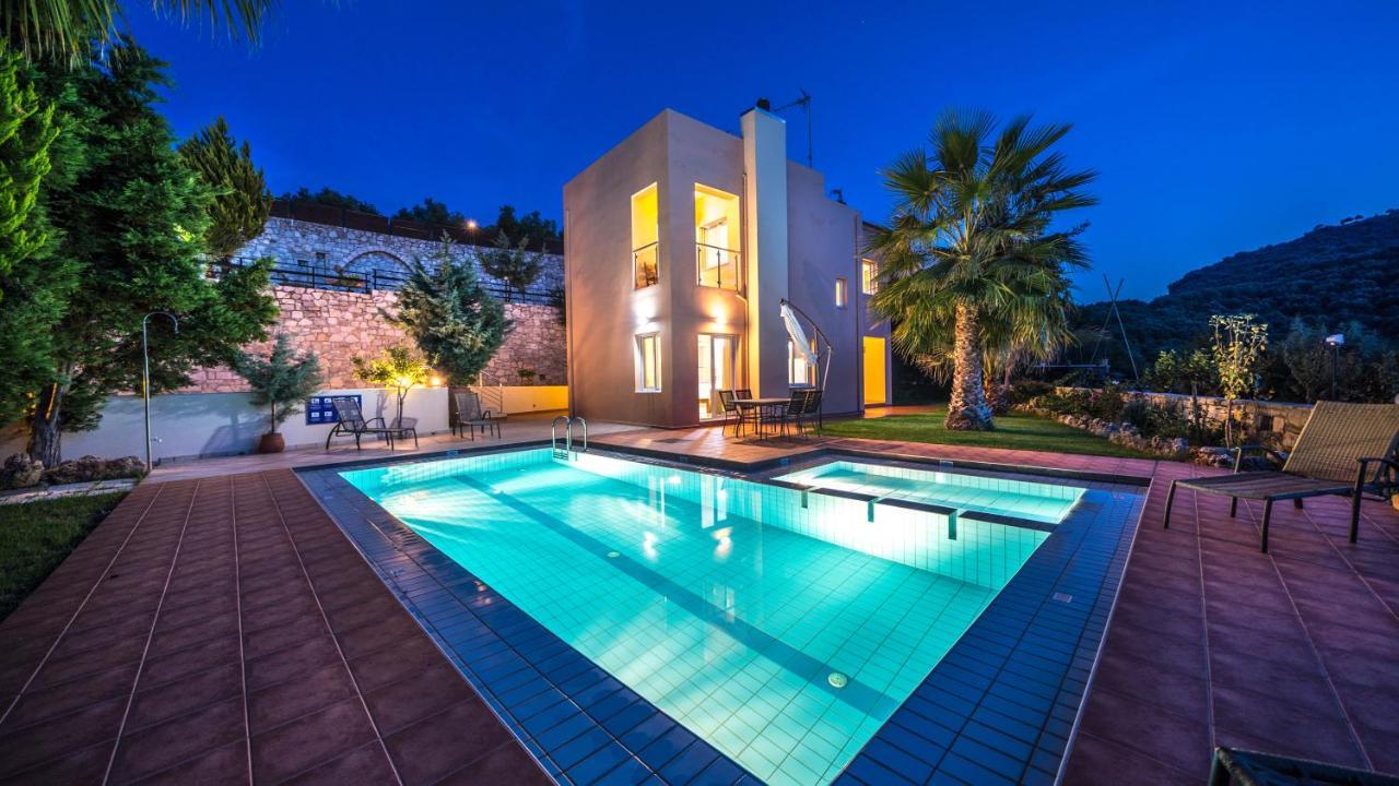 Meliades Villas Agia Marina  ภายนอก รูปภาพ