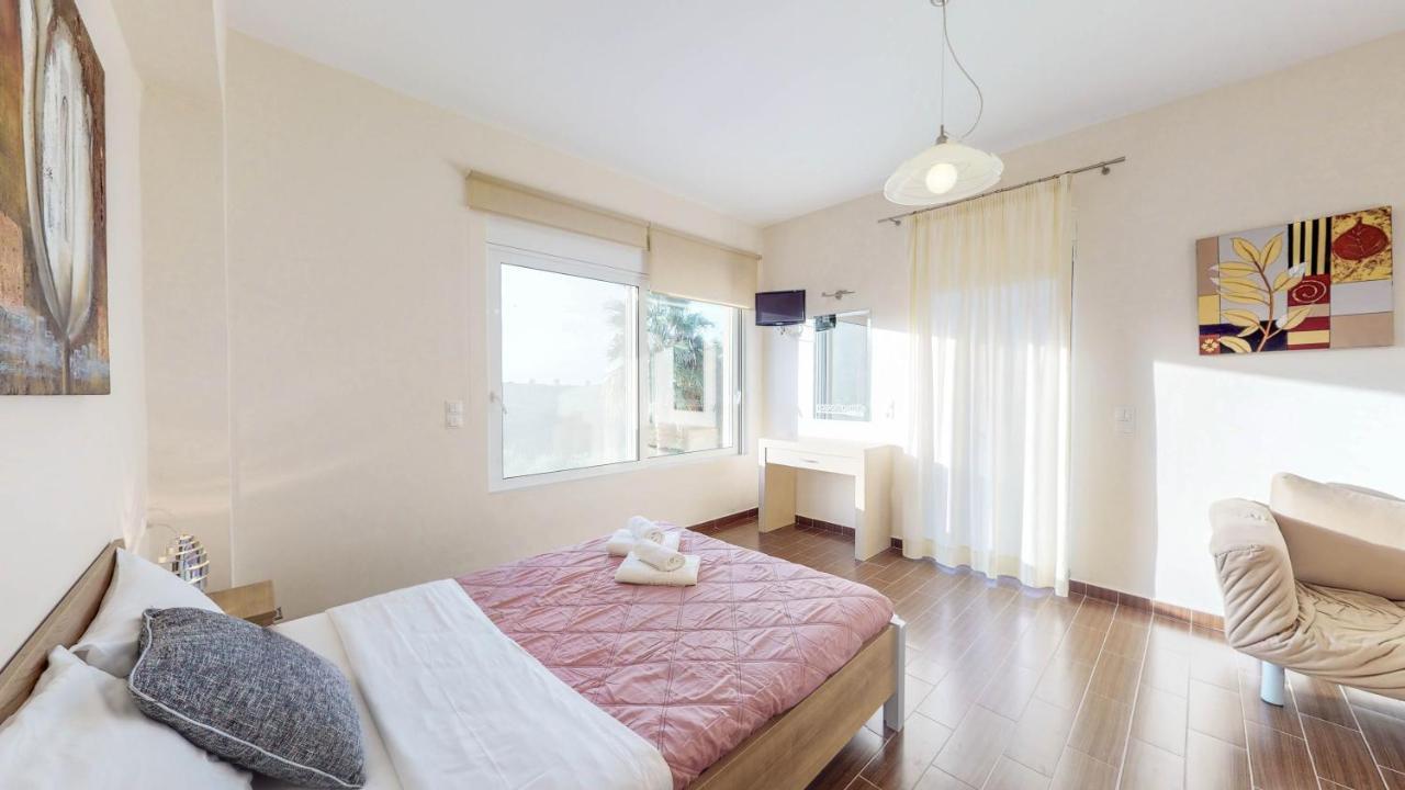 Meliades Villas Agia Marina  ภายนอก รูปภาพ