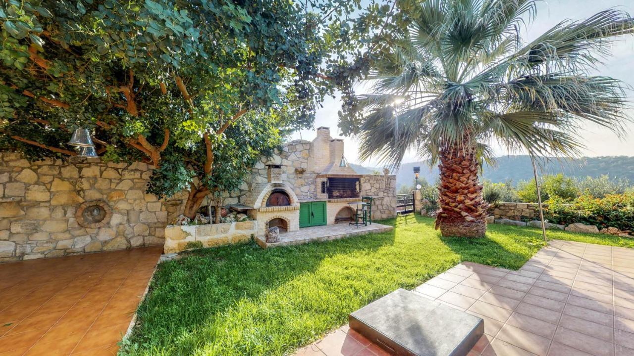 Meliades Villas Agia Marina  ภายนอก รูปภาพ
