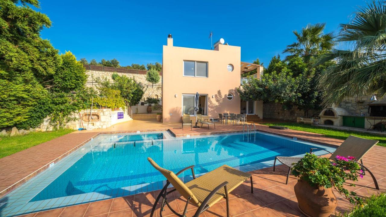 Meliades Villas Agia Marina  ภายนอก รูปภาพ