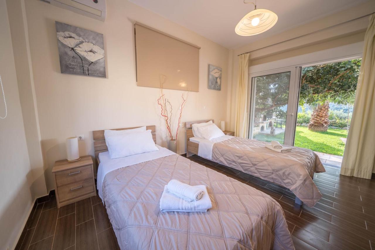 Meliades Villas Agia Marina  ภายนอก รูปภาพ