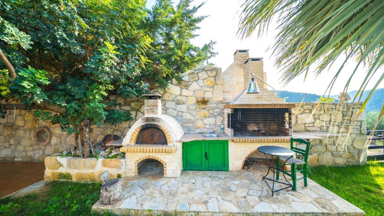 Meliades Villas Agia Marina  ภายนอก รูปภาพ