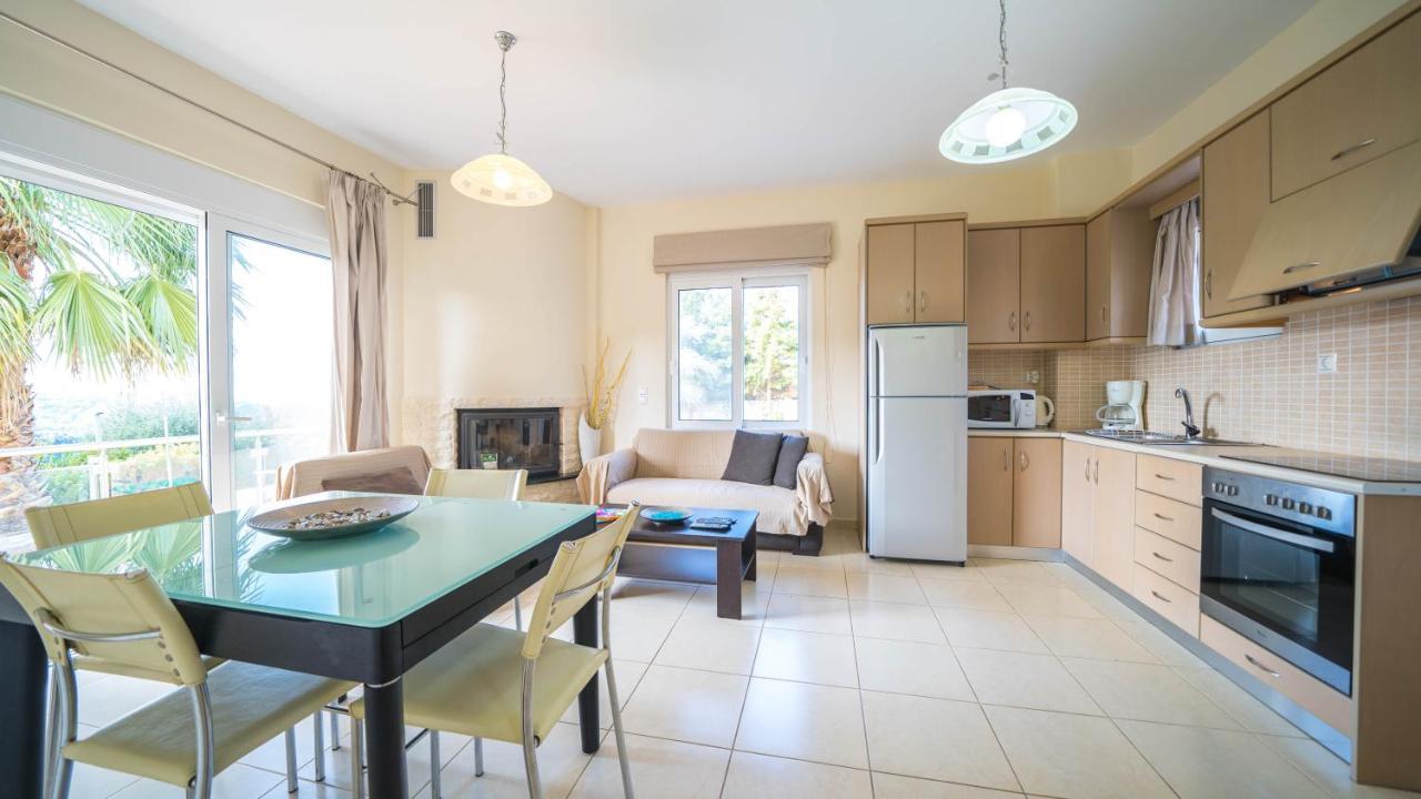 Meliades Villas Agia Marina  ภายนอก รูปภาพ
