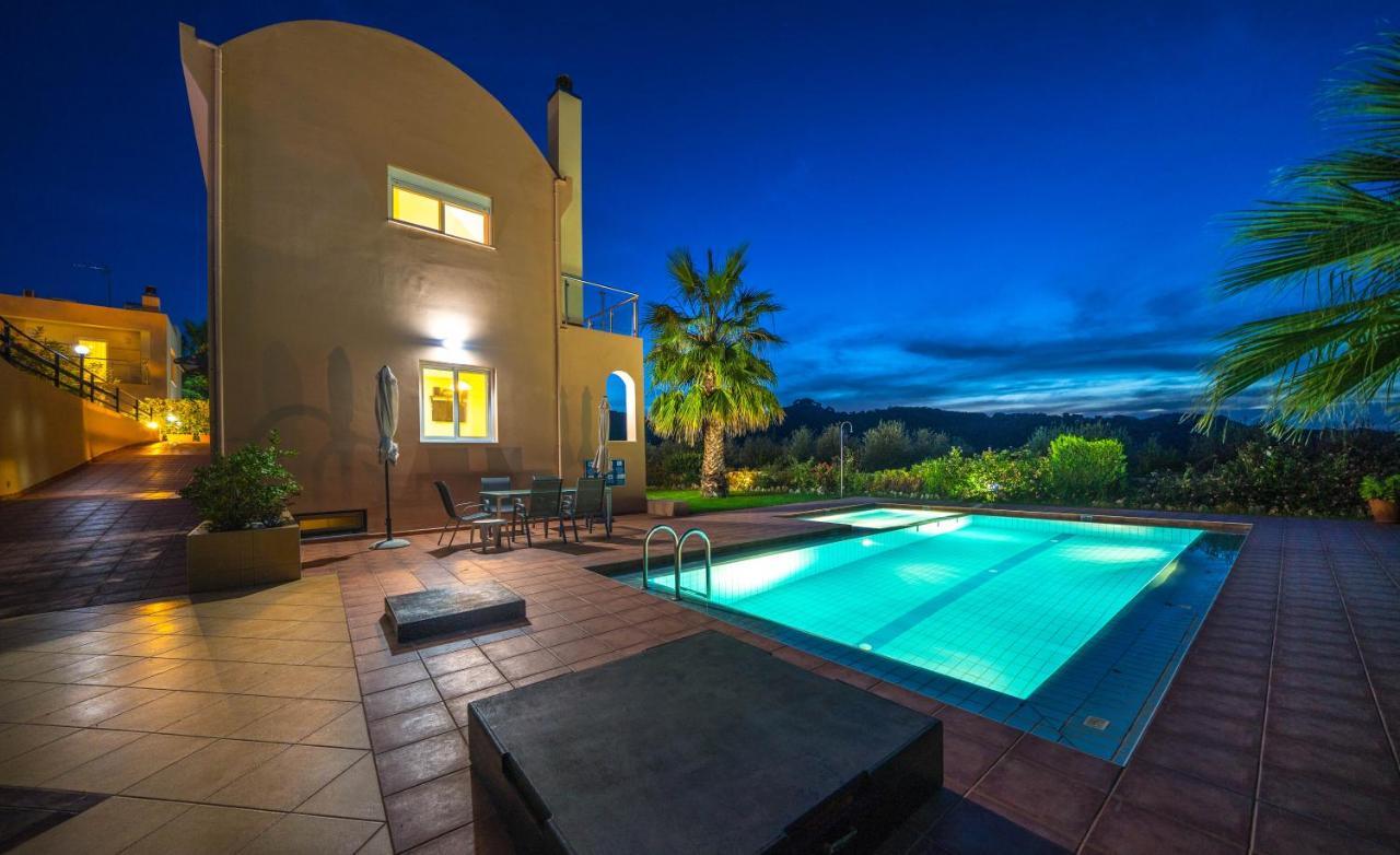 Meliades Villas Agia Marina  ภายนอก รูปภาพ